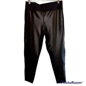 NWT Terez Black Solid Faux Leather Panel Mid-Rise Capri Leggings XL